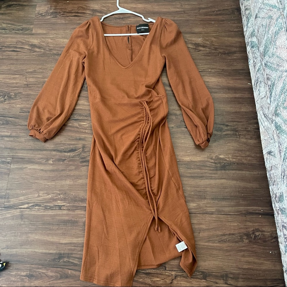 NWOT Kittenish Midi Dress